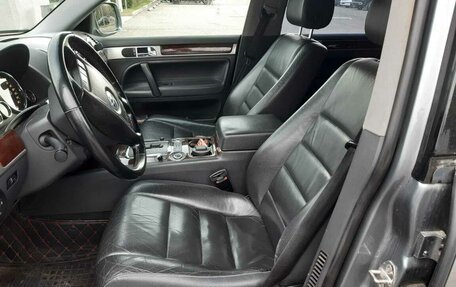 Volkswagen Touareg III, 2006 год, 1 300 000 рублей, 15 фотография