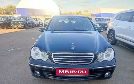 Mercedes-Benz C-Класс, 2005 год, 700 000 рублей, 3 фотография