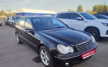 Mercedes-Benz C-Класс, 2005 год, 700 000 рублей, 2 фотография