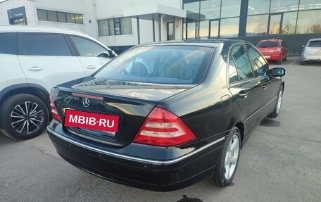 Mercedes-Benz C-Класс, 2005 год, 700 000 рублей, 4 фотография