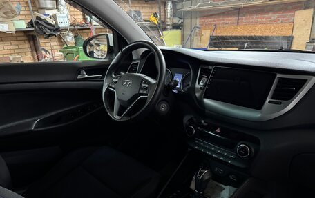 Hyundai Tucson III, 2018 год, 2 150 000 рублей, 8 фотография