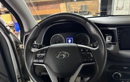 Hyundai Tucson III, 2018 год, 2 150 000 рублей, 13 фотография