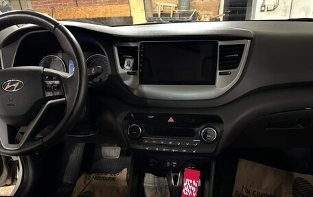 Hyundai Tucson III, 2018 год, 2 150 000 рублей, 12 фотография