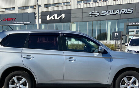 Mitsubishi Outlander III рестайлинг 3, 2014 год, 1 248 000 рублей, 5 фотография