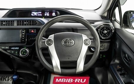 Toyota Aqua I, 2016 год, 949 000 рублей, 9 фотография