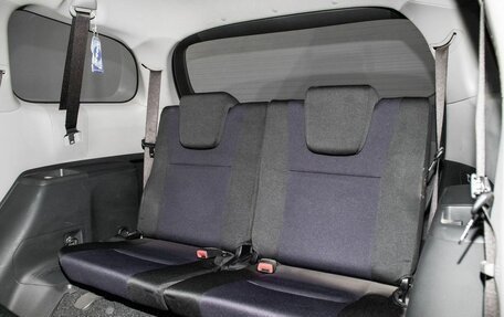 Toyota Wish II, 2012 год, 1 480 000 рублей, 8 фотография