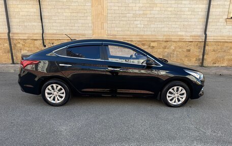 Hyundai Solaris II рестайлинг, 2017 год, 970 000 рублей, 5 фотография