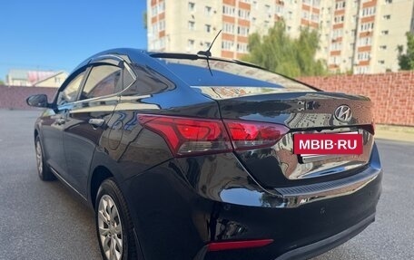 Hyundai Solaris II рестайлинг, 2017 год, 970 000 рублей, 3 фотография