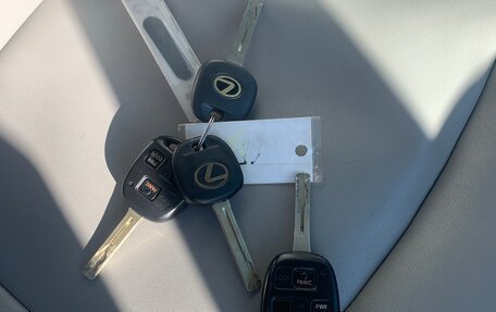 Lexus RX II рестайлинг, 2005 год, 1 000 000 рублей, 39 фотография