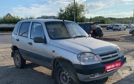 Chevrolet Niva I рестайлинг, 2003 год, 120 000 рублей, 4 фотография
