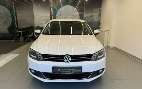 Volkswagen Jetta VI, 2014 год, 990 000 рублей, 2 фотография