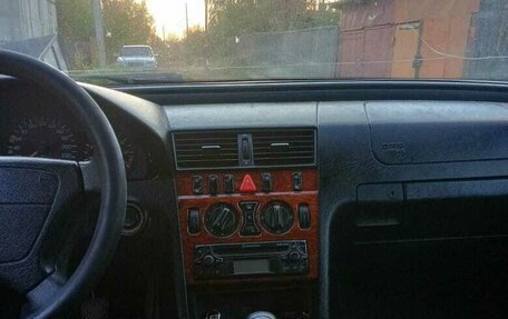 Mercedes-Benz C-Класс, 1999 год, 210 000 рублей, 6 фотография