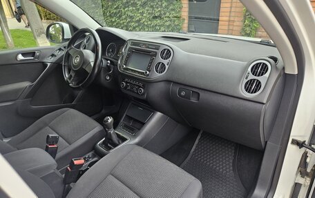 Volkswagen Tiguan I, 2012 год, 1 080 000 рублей, 13 фотография