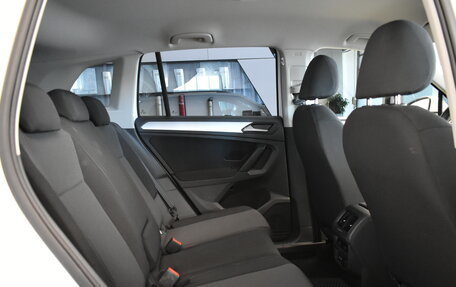 Volkswagen Tiguan II, 2021 год, 2 349 000 рублей, 17 фотография