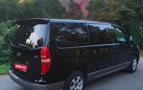 Hyundai Grand Starex Grand Starex I рестайлинг 2, 2010 год, 1 550 000 рублей, 3 фотография