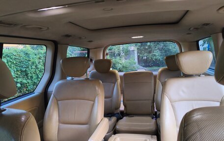 Hyundai Grand Starex Grand Starex I рестайлинг 2, 2010 год, 1 550 000 рублей, 14 фотография