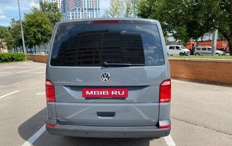 Volkswagen Caravelle T6 рестайлинг, 2018 год, 2 550 000 рублей, 3 фотография