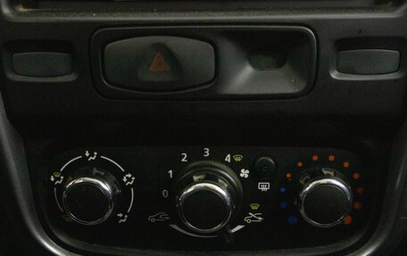 Renault Duster I рестайлинг, 2013 год, 699 000 рублей, 17 фотография