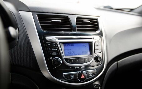 Hyundai Solaris II рестайлинг, 2013 год, 668 000 рублей, 10 фотография