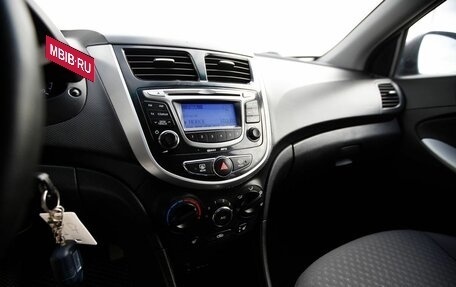 Hyundai Solaris II рестайлинг, 2013 год, 668 000 рублей, 8 фотография