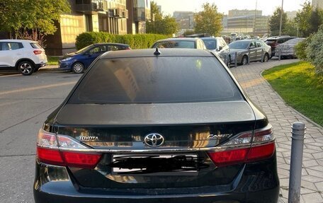 Toyota Camry, 2017 год, 2 200 000 рублей, 6 фотография