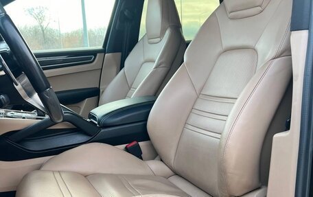 Porsche Cayenne III, 2018 год, 4 990 000 рублей, 6 фотография