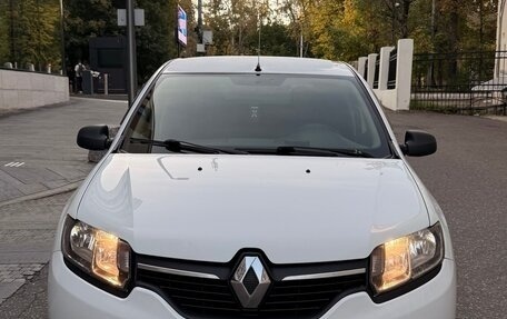 Renault Sandero II рестайлинг, 2014 год, 690 000 рублей, 2 фотография