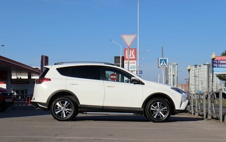 Toyota RAV4, 2016 год, 2 100 000 рублей, 4 фотография