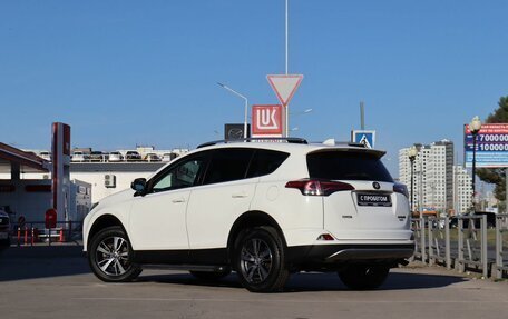 Toyota RAV4, 2016 год, 2 100 000 рублей, 7 фотография