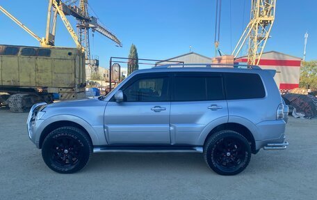 Mitsubishi Pajero IV, 2011 год, 2 050 000 рублей, 2 фотография