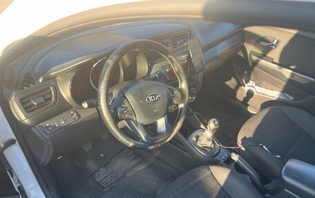 KIA Rio III рестайлинг, 2014 год, 77 000 рублей, 2 фотография