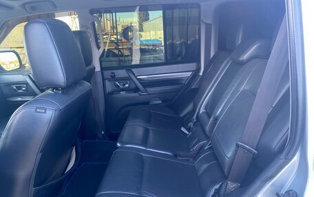 Mitsubishi Pajero IV, 2011 год, 2 050 000 рублей, 6 фотография