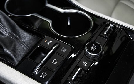 KIA K5, 2021 год, 3 000 000 рублей, 28 фотография