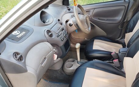 Toyota Platz, 2001 год, 250 000 рублей, 3 фотография