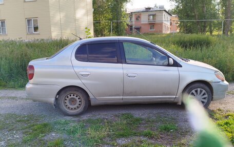 Toyota Platz, 2001 год, 250 000 рублей, 9 фотография