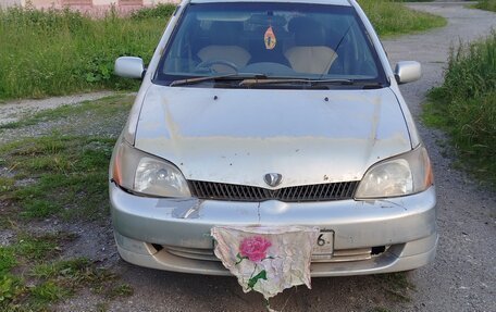 Toyota Platz, 2001 год, 250 000 рублей, 10 фотография