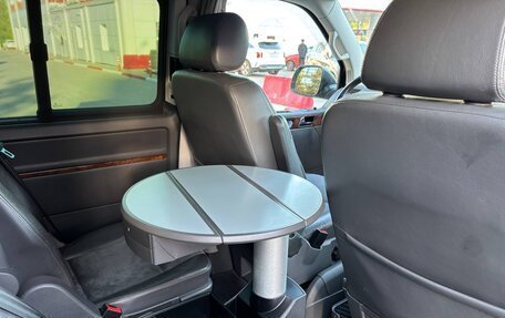 Volkswagen Multivan T5, 2011 год, 2 400 000 рублей, 18 фотография