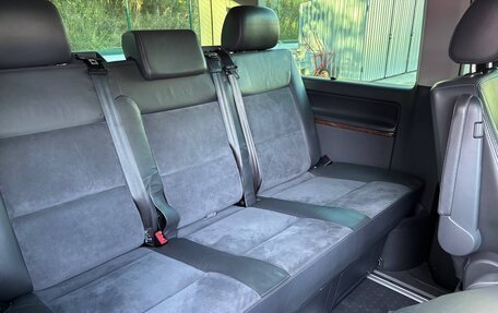 Volkswagen Multivan T5, 2011 год, 2 400 000 рублей, 16 фотография