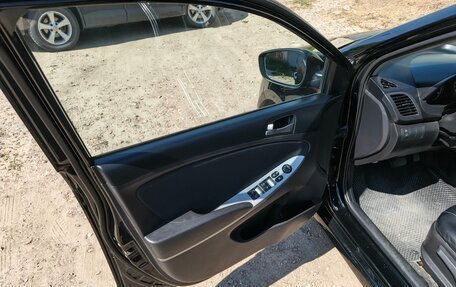 Hyundai Solaris II рестайлинг, 2014 год, 950 000 рублей, 2 фотография