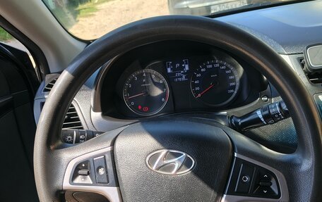 Hyundai Solaris II рестайлинг, 2014 год, 950 000 рублей, 14 фотография
