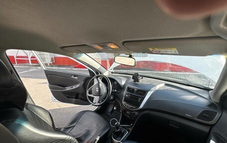 Hyundai Solaris II рестайлинг, 2014 год, 700 000 рублей, 14 фотография