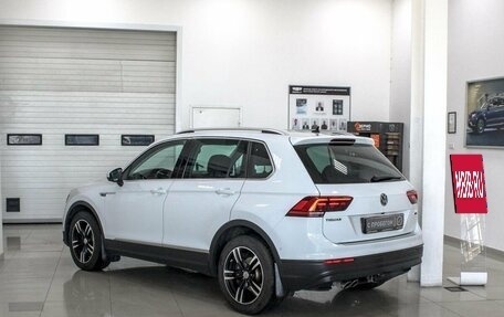 Volkswagen Tiguan II, 2017 год, 2 199 000 рублей, 2 фотография