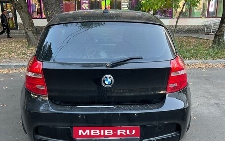 BMW 1 серия, 2011 год, 450 000 рублей, 2 фотография
