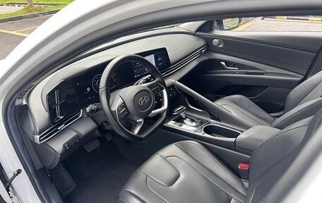 Hyundai Elantra, 2022 год, 1 510 000 рублей, 8 фотография