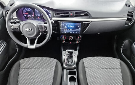 KIA Rio IV, 2017 год, 1 119 000 рублей, 20 фотография