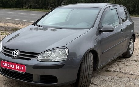 Volkswagen Golf V, 2004 год, 500 000 рублей, 1 фотография