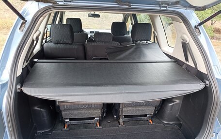 Toyota Avensis Verso I рестайлинг, 2004 год, 600 000 рублей, 7 фотография