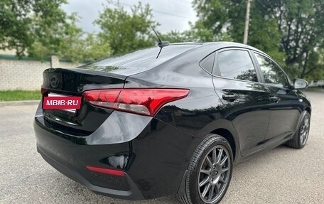 Hyundai Solaris II рестайлинг, 2017 год, 950 000 рублей, 4 фотография