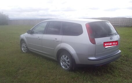 Ford Focus II рестайлинг, 2005 год, 550 000 рублей, 2 фотография
