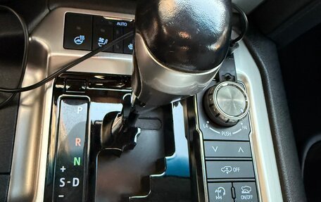 Toyota Land Cruiser 200, 2018 год, 6 200 000 рублей, 7 фотография